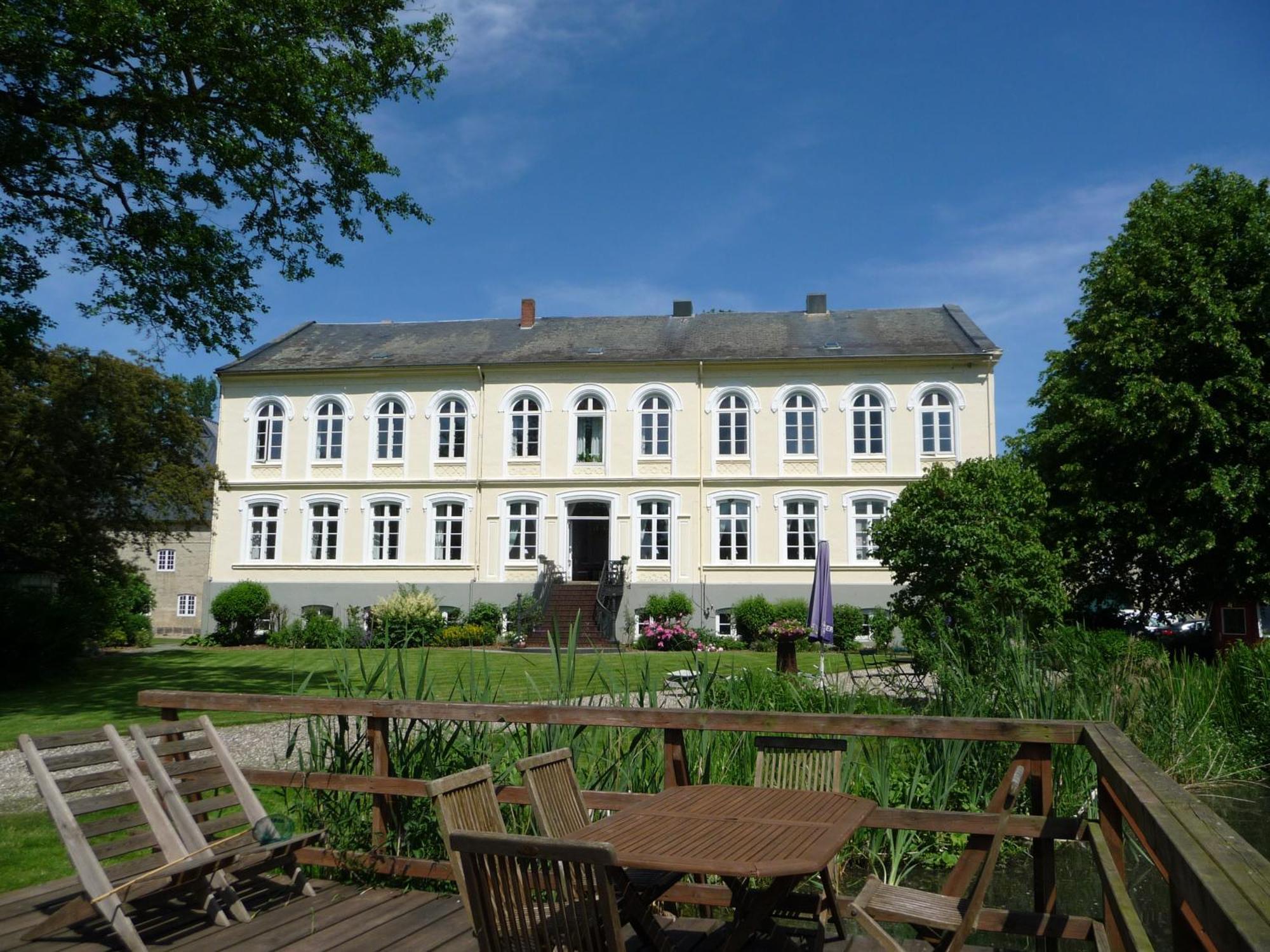 Ferienwohnungen Herrenhaus Gut Oestergaard Steinberg  Εξωτερικό φωτογραφία