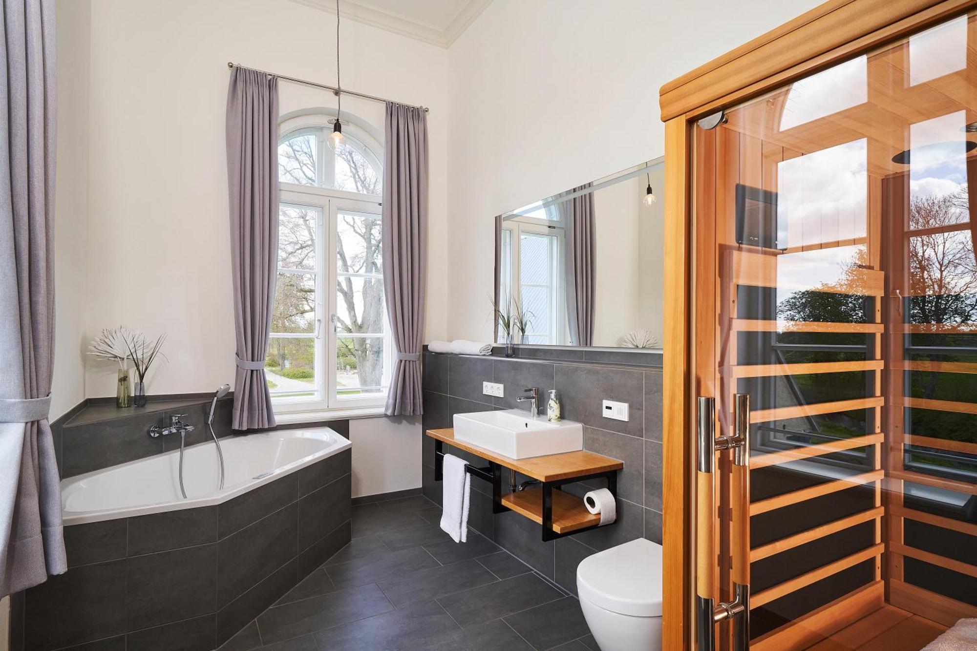 Ferienwohnungen Herrenhaus Gut Oestergaard Steinberg  Εξωτερικό φωτογραφία