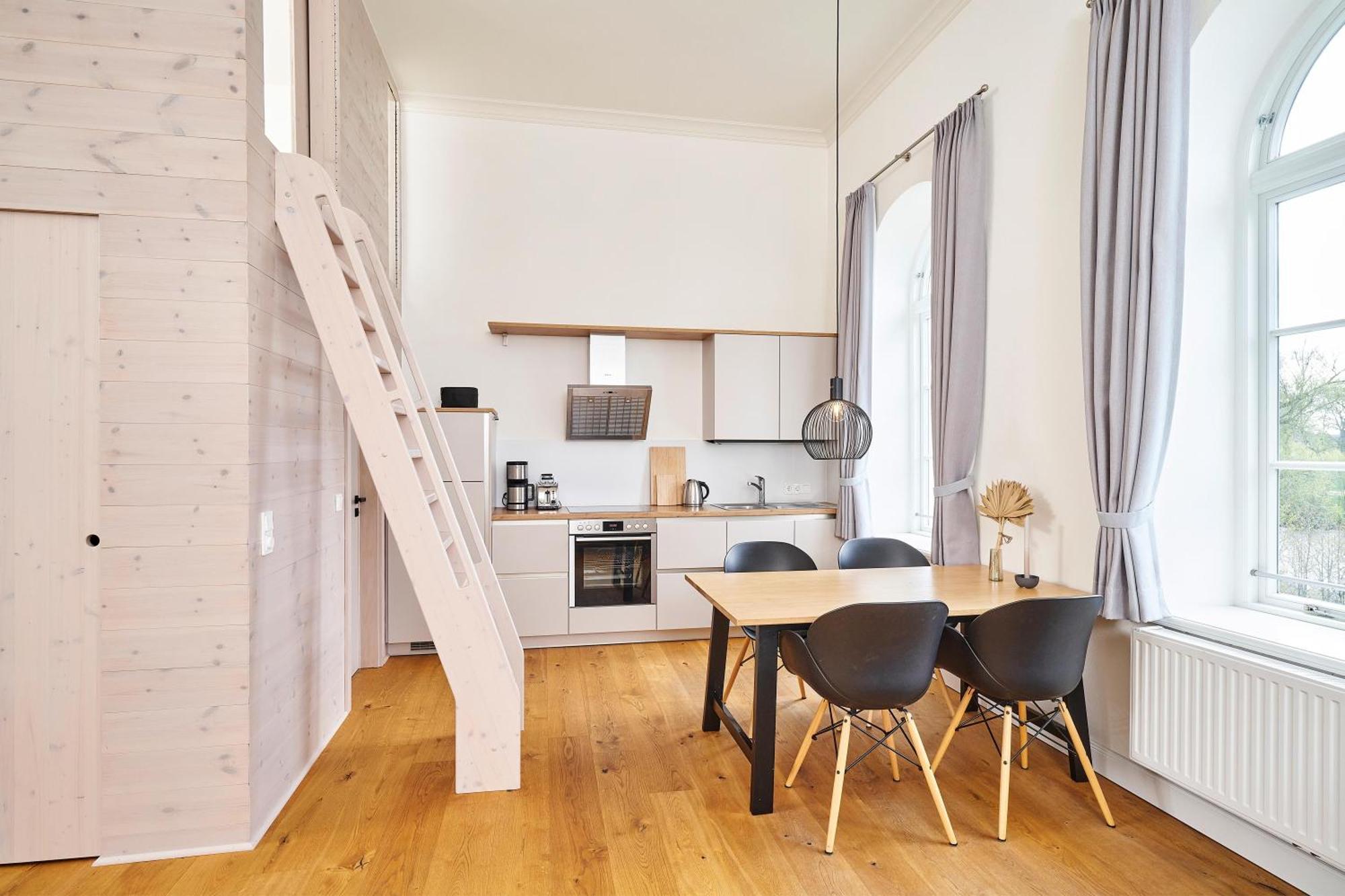 Ferienwohnungen Herrenhaus Gut Oestergaard Steinberg  Εξωτερικό φωτογραφία